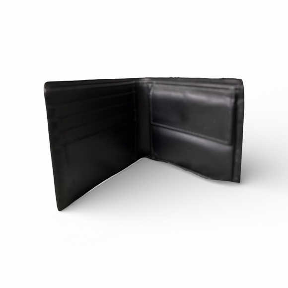 Gucci GG Kingsnake Monogram Bifold Wallet - Picture 4 of 10